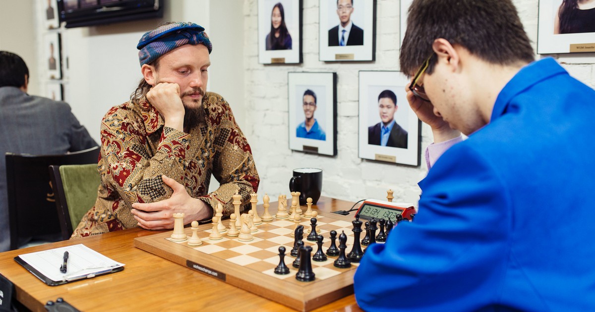 Chess grandmaster Timur Gareyev playing a 10 person blindfold