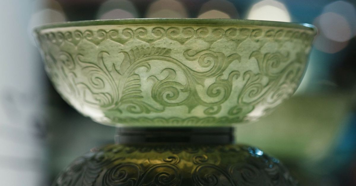 托福閱讀英漢對照 062 P2—The Use of Jade and Bronze in China